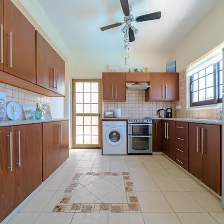 Vilă Sea View 3 Bedroom *